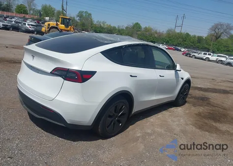2025 Tesla Model Y Long Range Dual Motor All-Wheel Drive from USA, damaged, VIN 7SAYGDED7SA378872